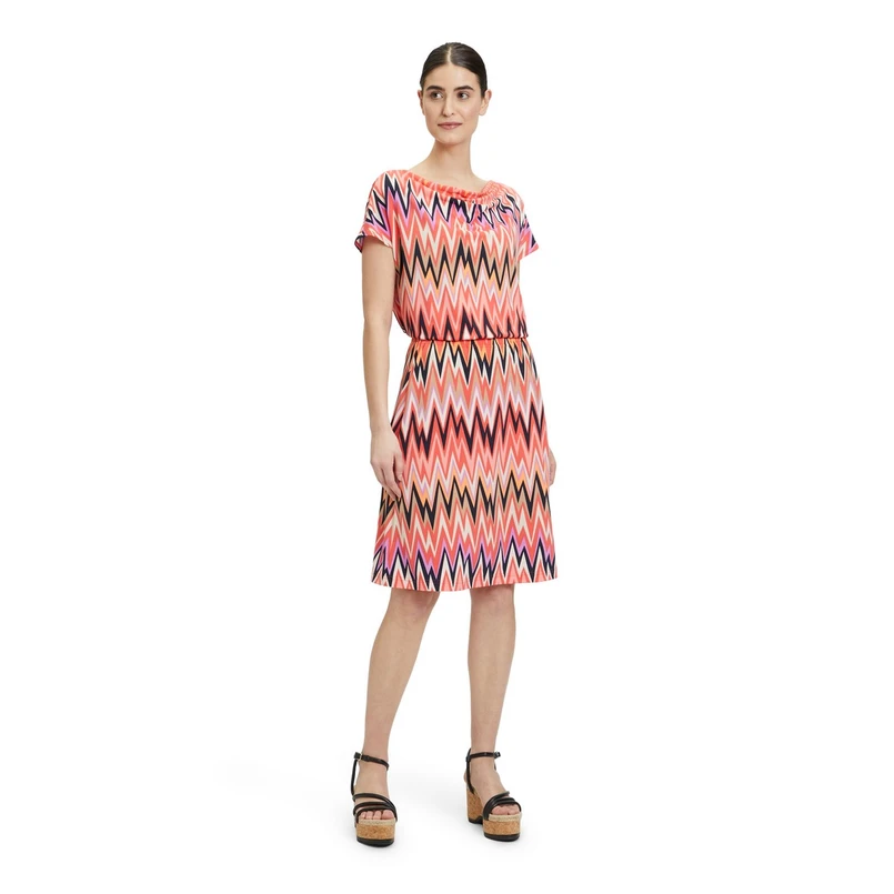 Betty Barclay Dames Top 20512508 Rood dessin